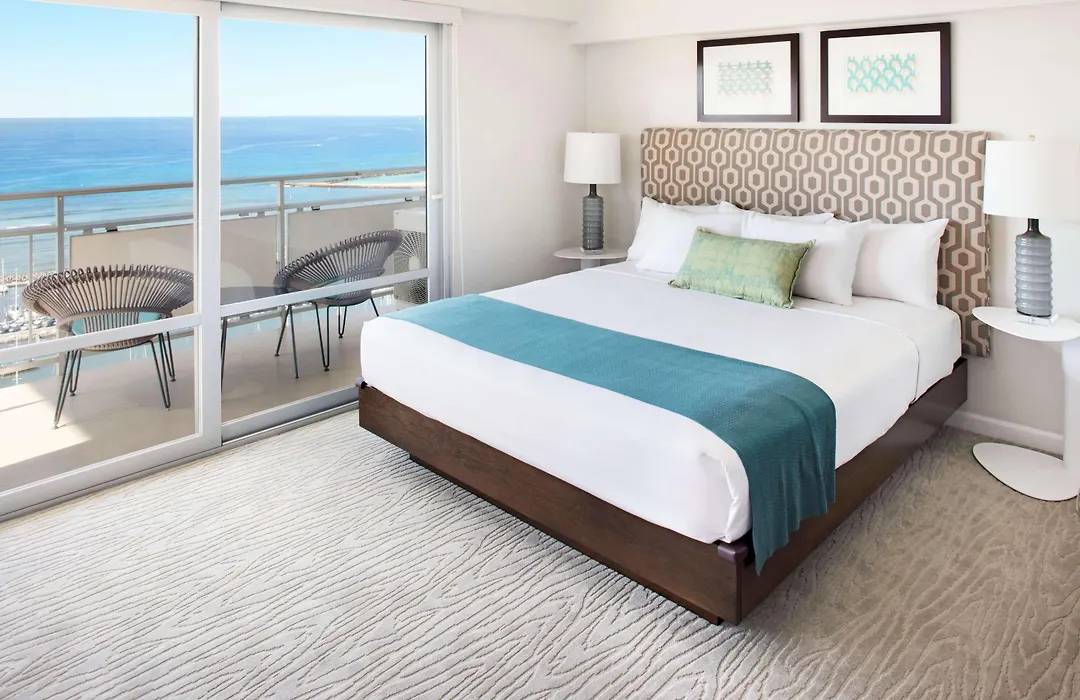 Ilikai Hotel & Luxury Suites-1