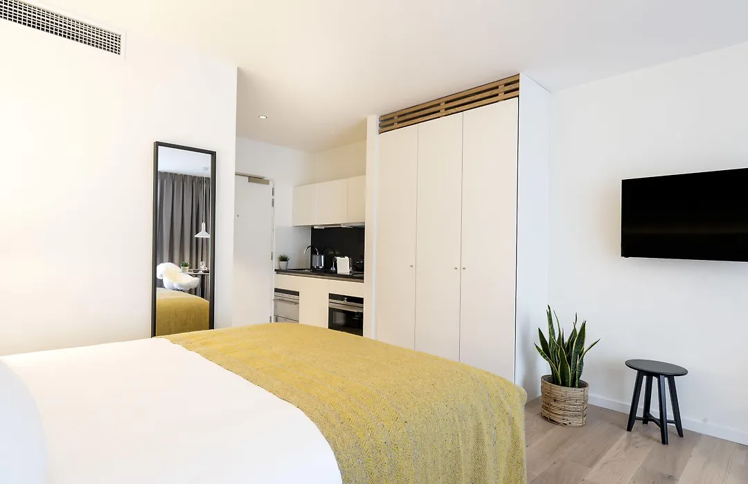 Premier Suites Antwerp-1
