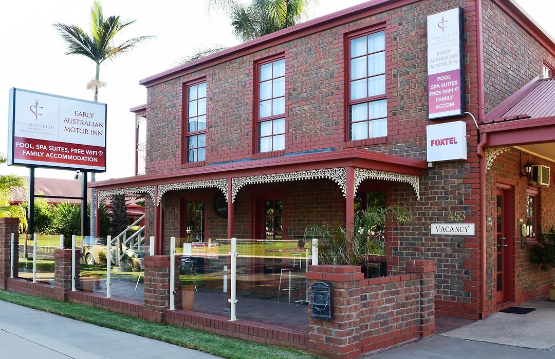 Early Australian Motor Inn-1