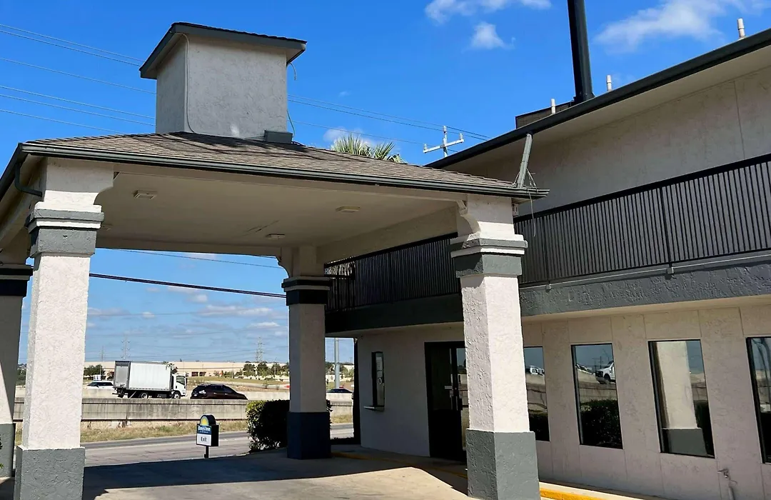 Days Inn By Wyndham San Antonio Interstate Hwy 35 North-1