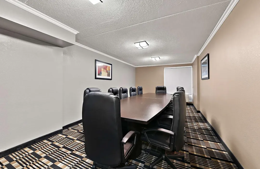 Best Western Plus Toronto North York Hotel & Suites-1