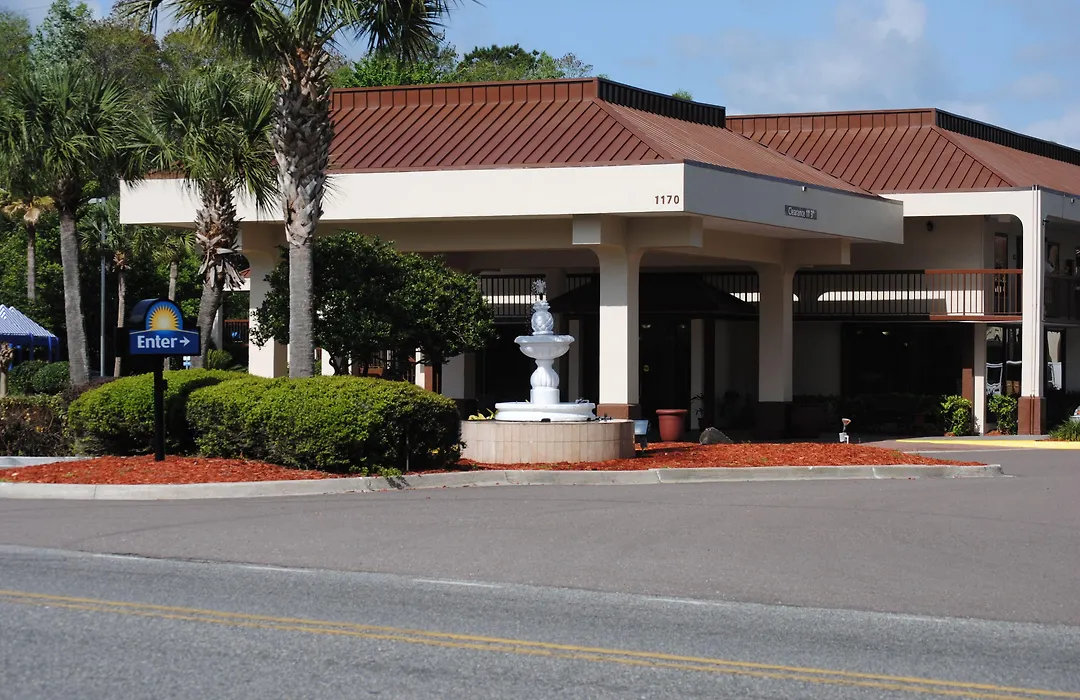 Days Inn By Wyndham Jacksonville Airport-1