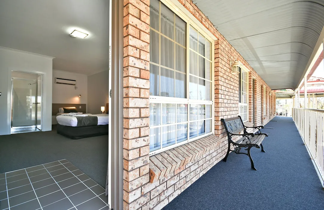 The Aberdeen Motel-1