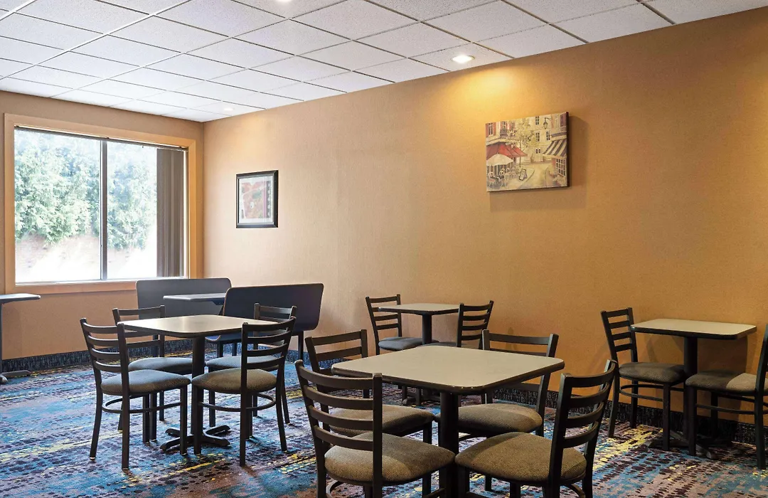 Baymont By Wyndham Indianapolis East-1
