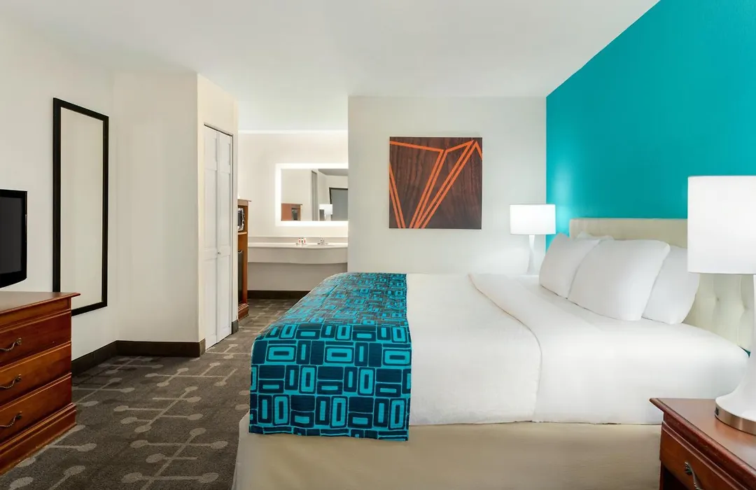 Howard Johnson By Wyndham Chattanooga Lookout Mountain I-24-1