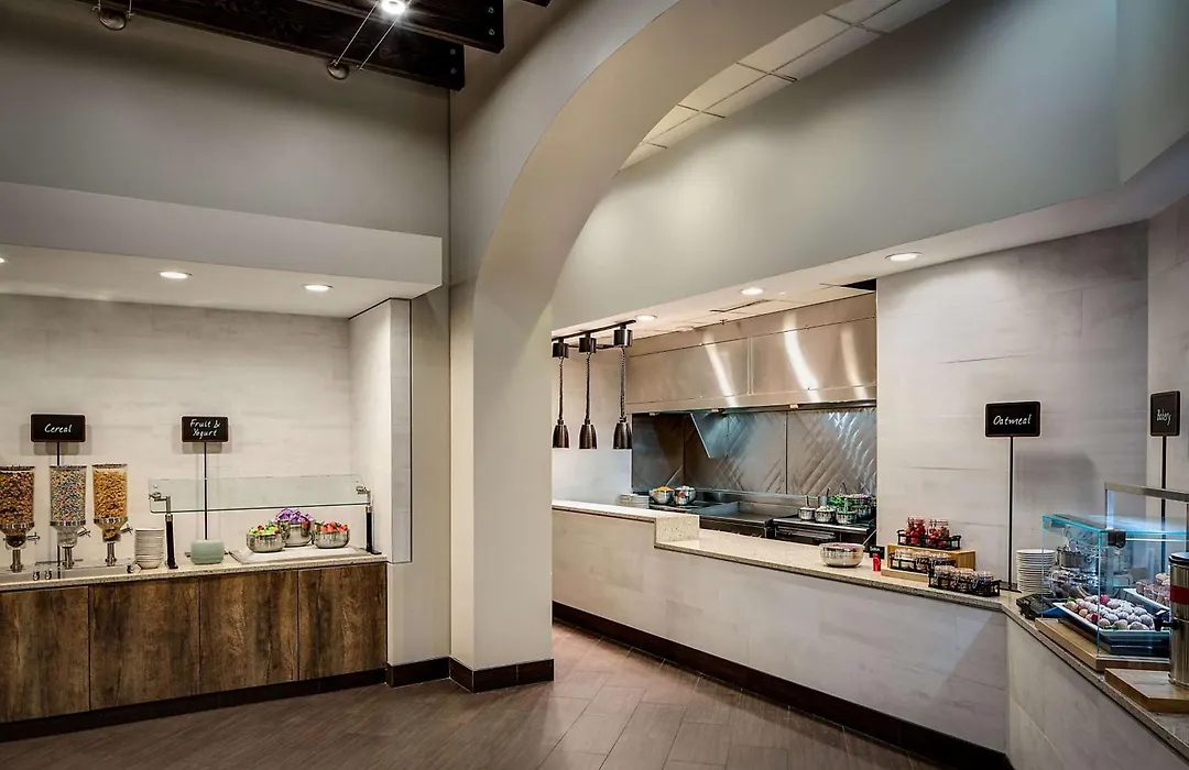 Embassy Suites By Hilton Dallas-Love Field-1