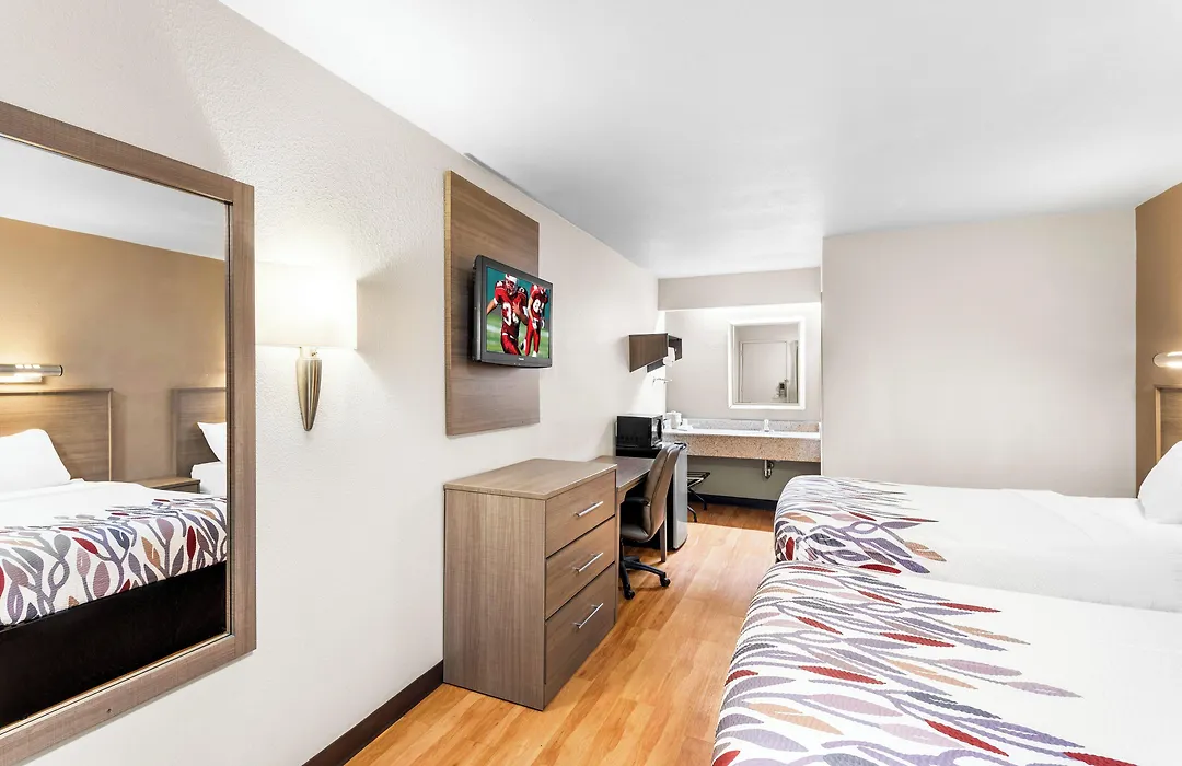 Red Roof Inn Indianapolis North - College Park-1