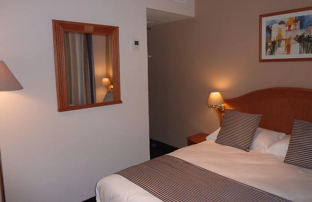 Hotel Esprit D'Azur-1