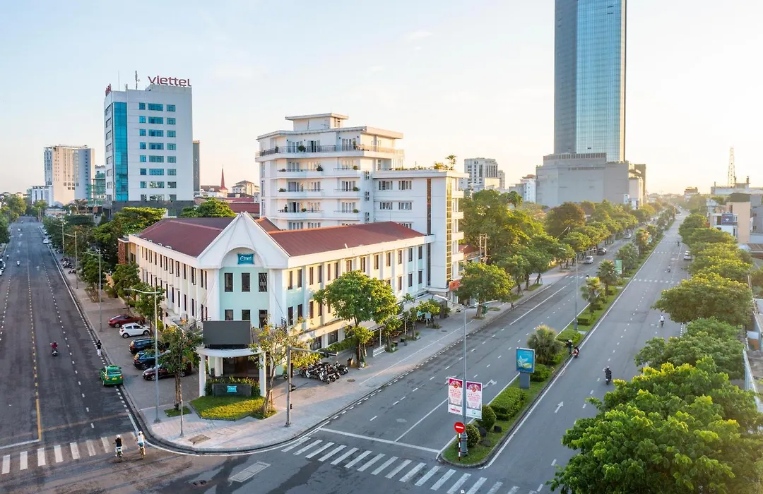 Emm Hotel Hue-1