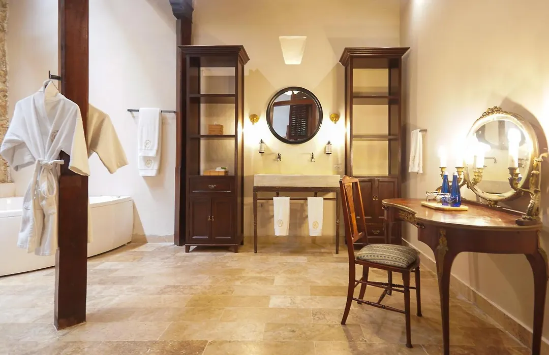 Hotel Boutique Casa Del Arzobispado-1