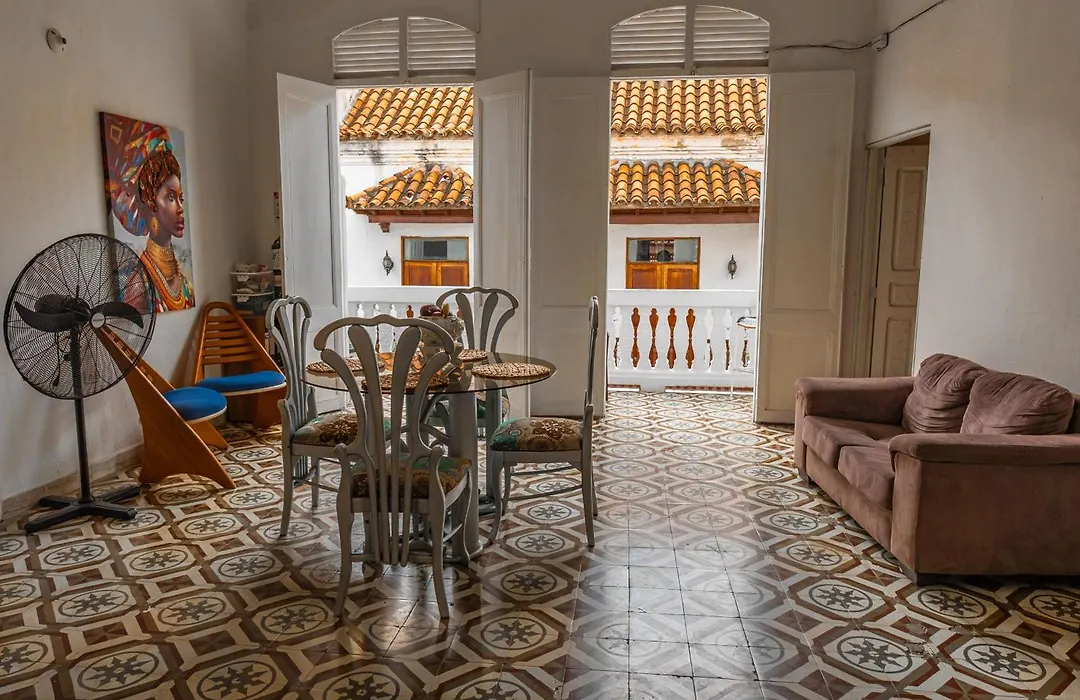 Hostal Badillo Sv-1