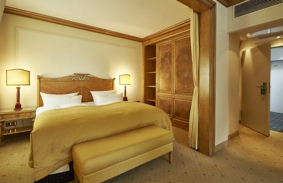 Bernstein Hotel Villa Kastania-1