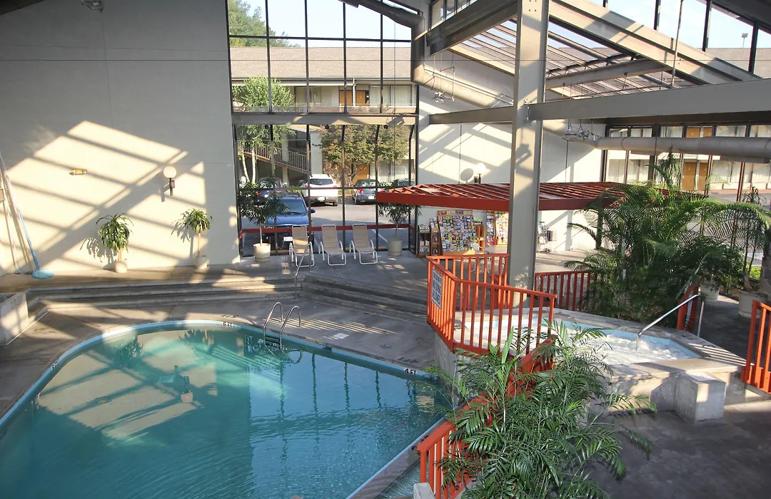 Best Western Toni Inn-1