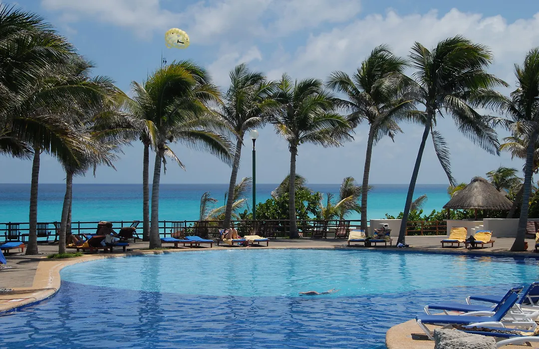The Grand Oasis Cancun-1
