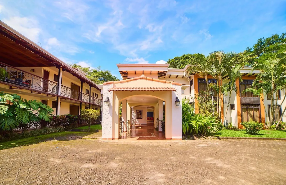 El Rodeo Estancia Boutique Hotel & Steakhouse-1