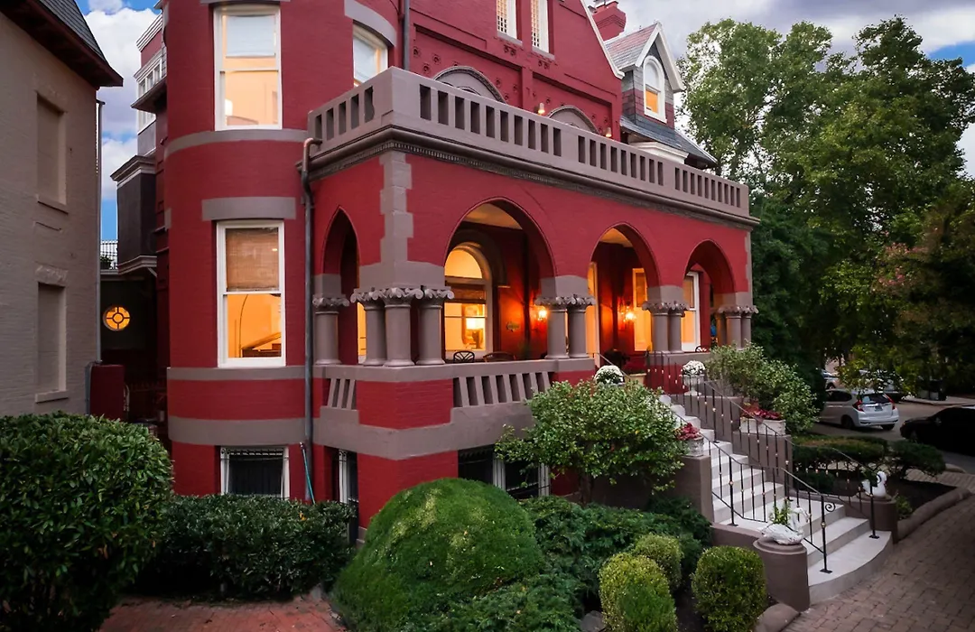 Swann House-1