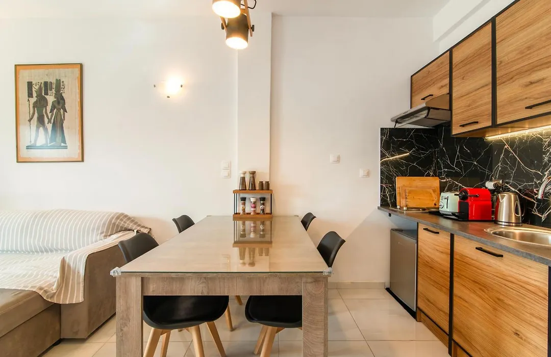 Acropolis View Top & Private-Modern Residence 150M To Metropolitan Metro Hub-1