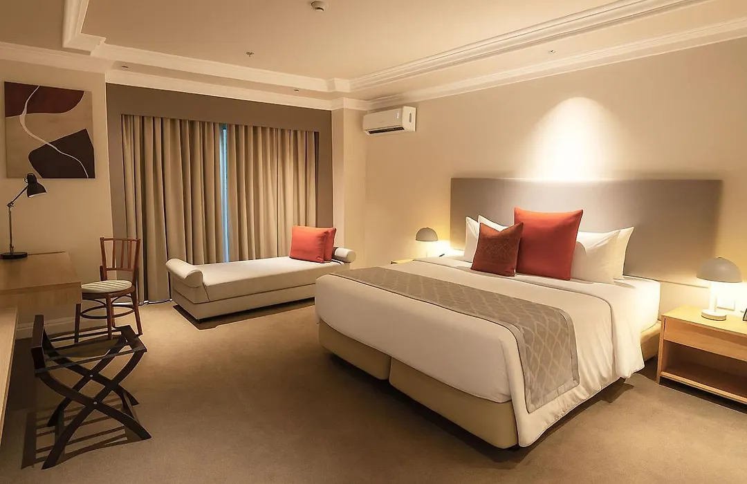 Vermillion Hotel-1