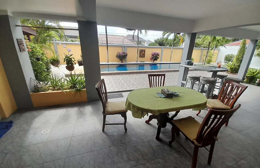 2,5 Zimmerwohnung Mit Pool Und Pavillon-1
