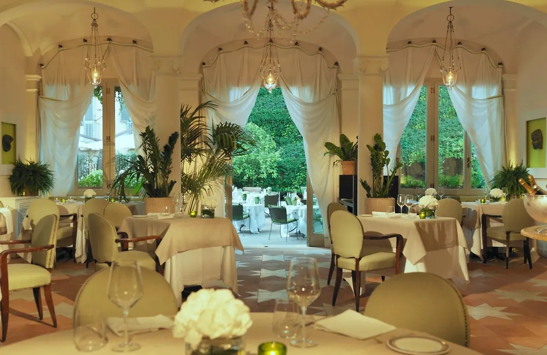 Rocco Forte Hotel De Russie-1