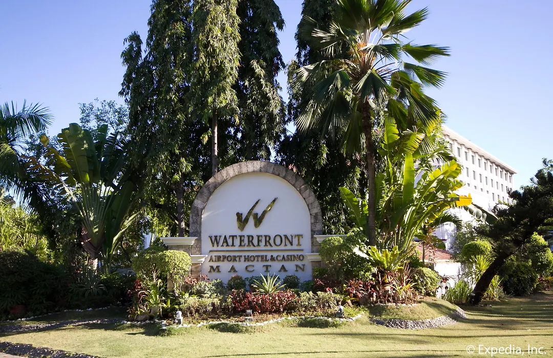 Waterfront Airport Hotel And Casino-1