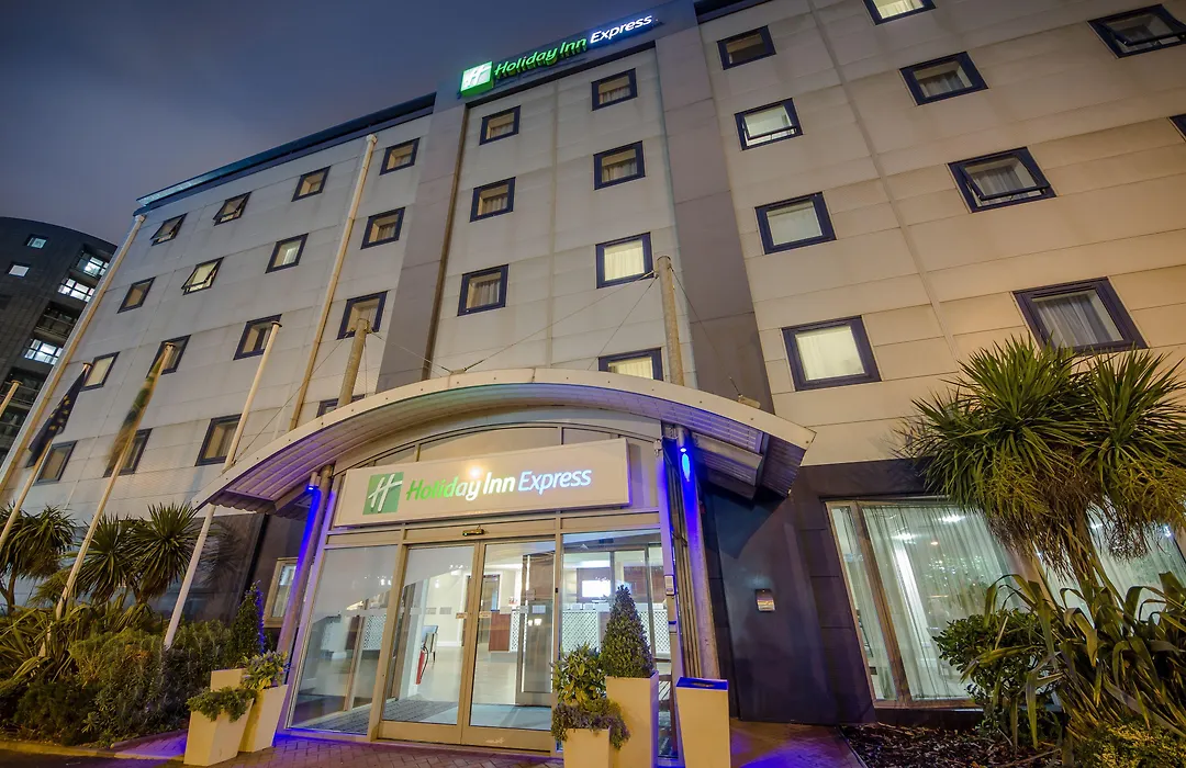 Holiday Inn Express Royal Docks By Ihg-1
