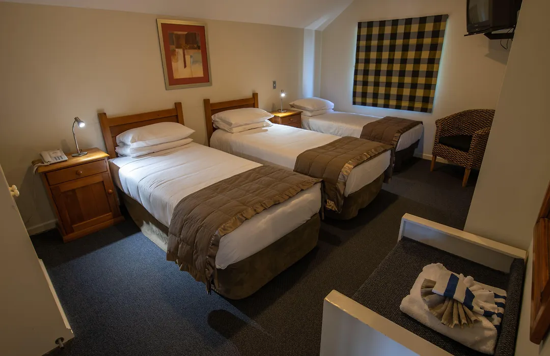 Baycrest Thermal Lodge-1