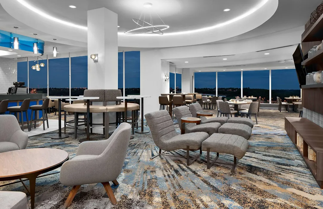 Courtyard By Marriott Edmonton Downtown-1