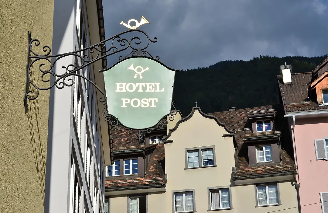 Central Hotel Post-1