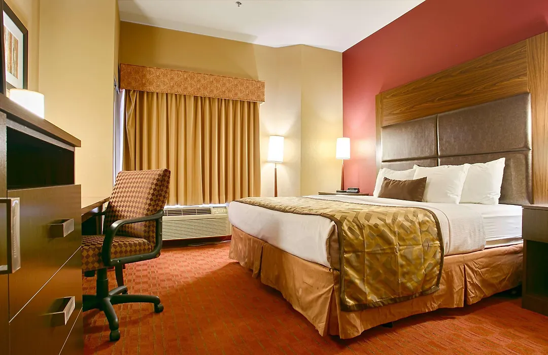 Best Western Plus Tulsa Woodland Hills Hotel And Suites-1