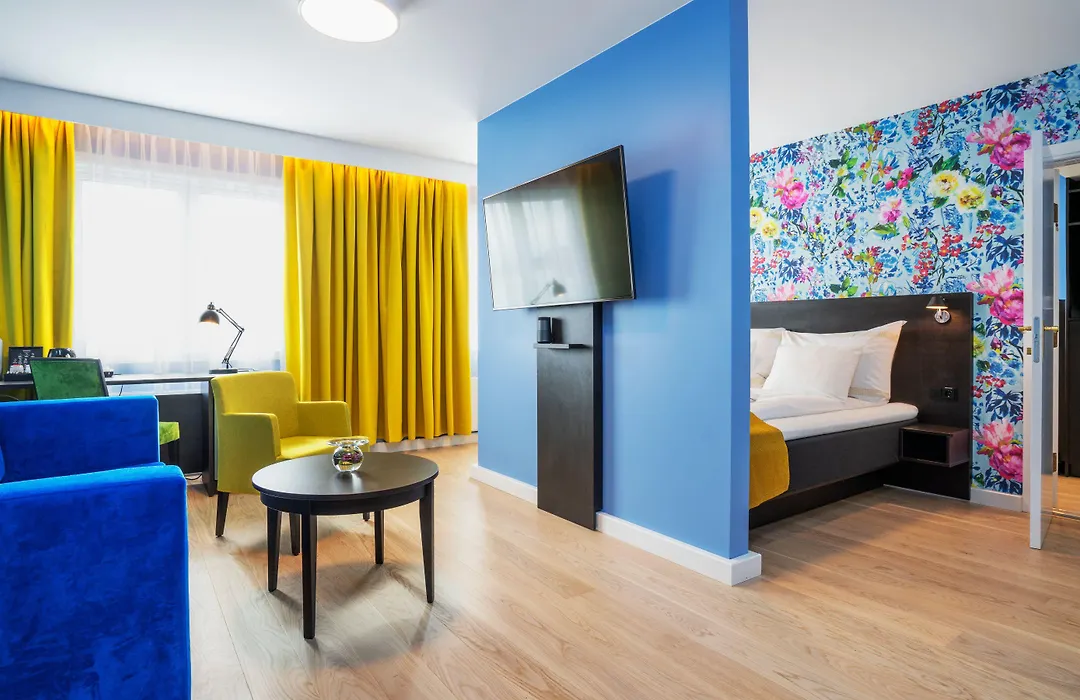 Thon Hotel Moldefjord-1