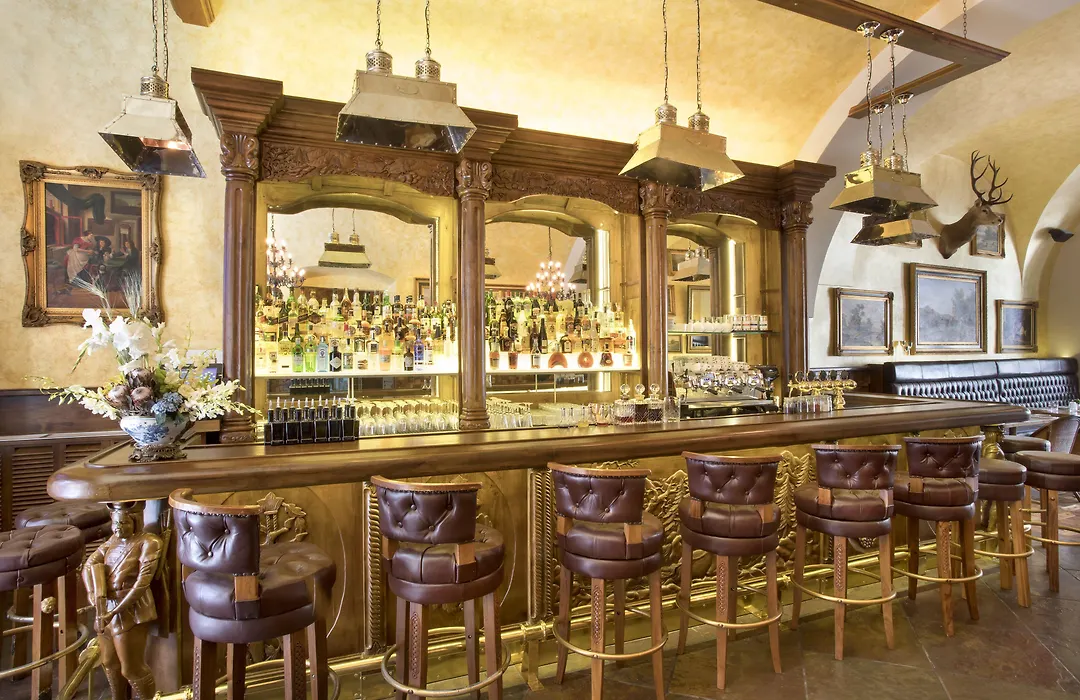 Iron Gate Hotel & Suites Prague By Bhg-1
