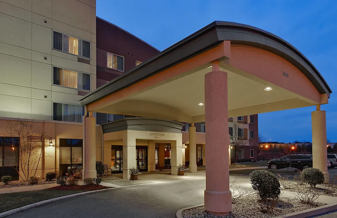 Courtyard Louisville Northeast-1