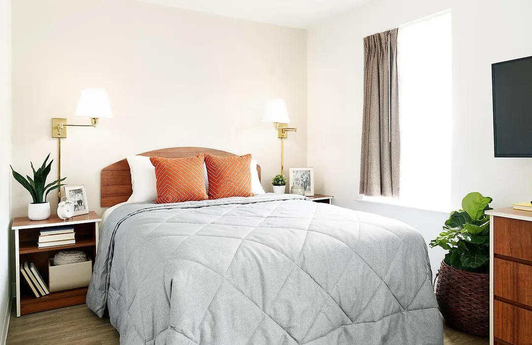 Intown Suites Extended Stay Raleigh Nc- Capital Blvd-1