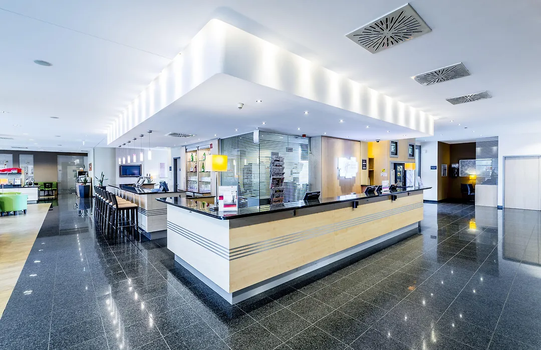 Holiday Inn Express Frankfurt Messe By Ihg-1