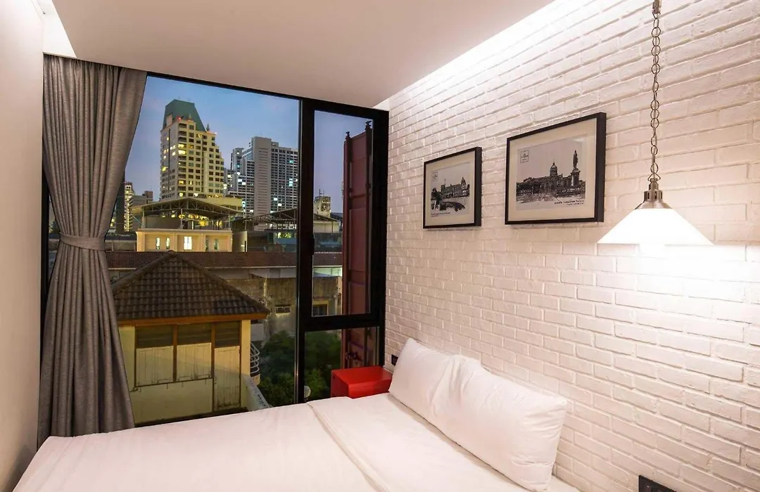 Sleep Box Hotel Sukhumvit 22-1