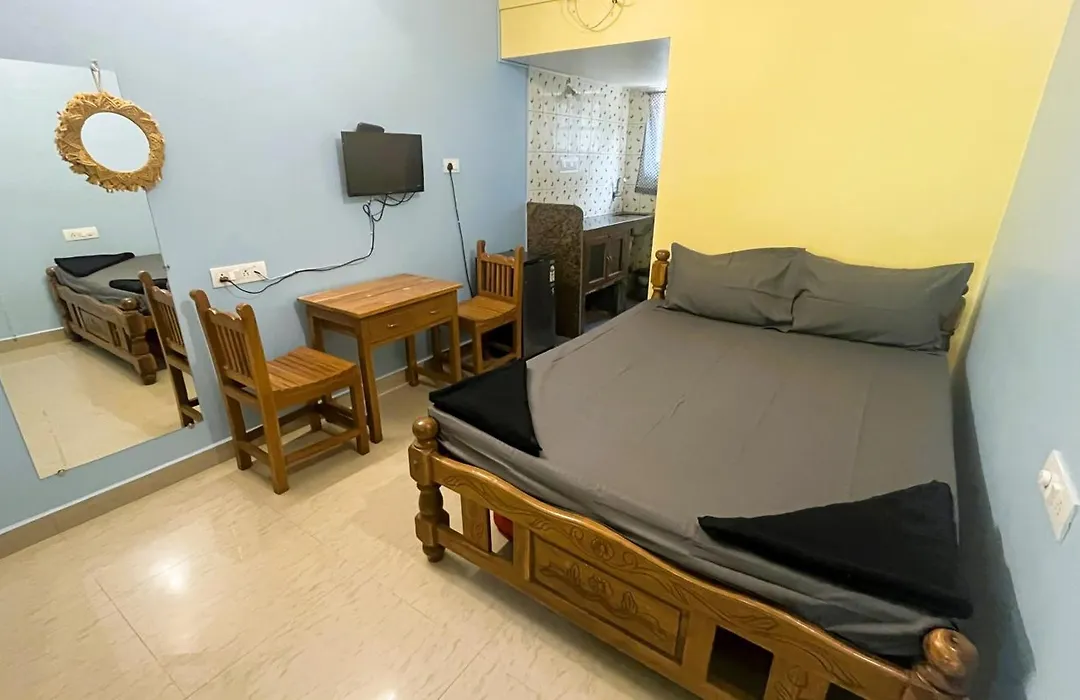 Mogambo Hostel And Stays-1