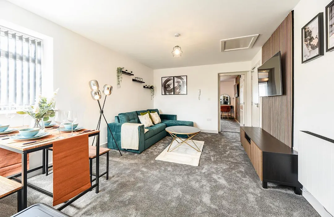 Stylish Flat Near Coop Arena & Etihad Stadium-1