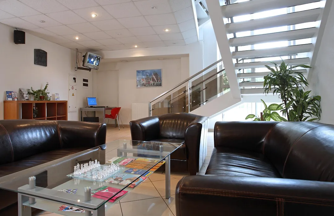 Hotel Best With Free Parking-1