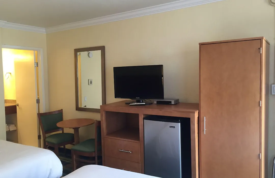 Surf Motel-1