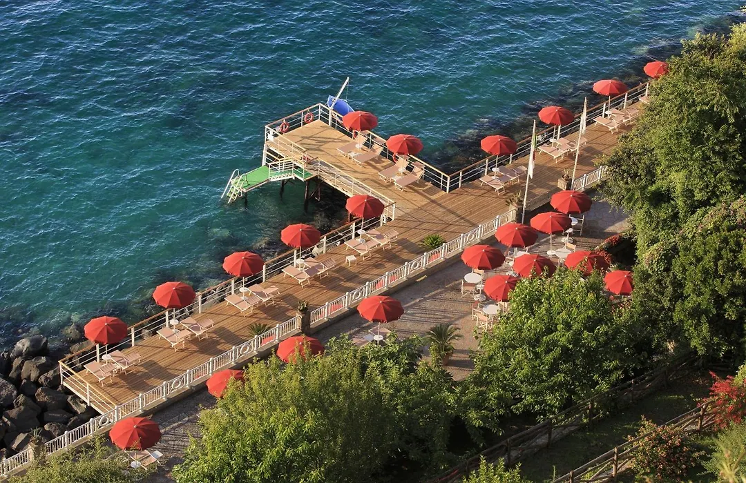 Grand Hotel Royal-1