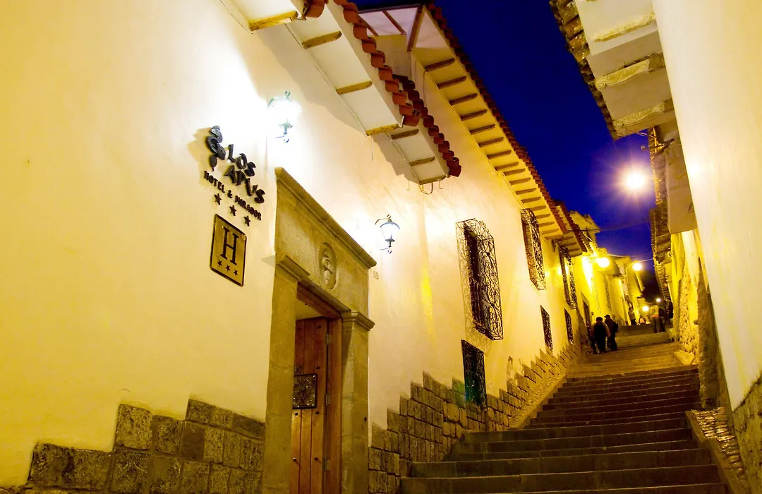 Hotel & Mirador Los Apus-1