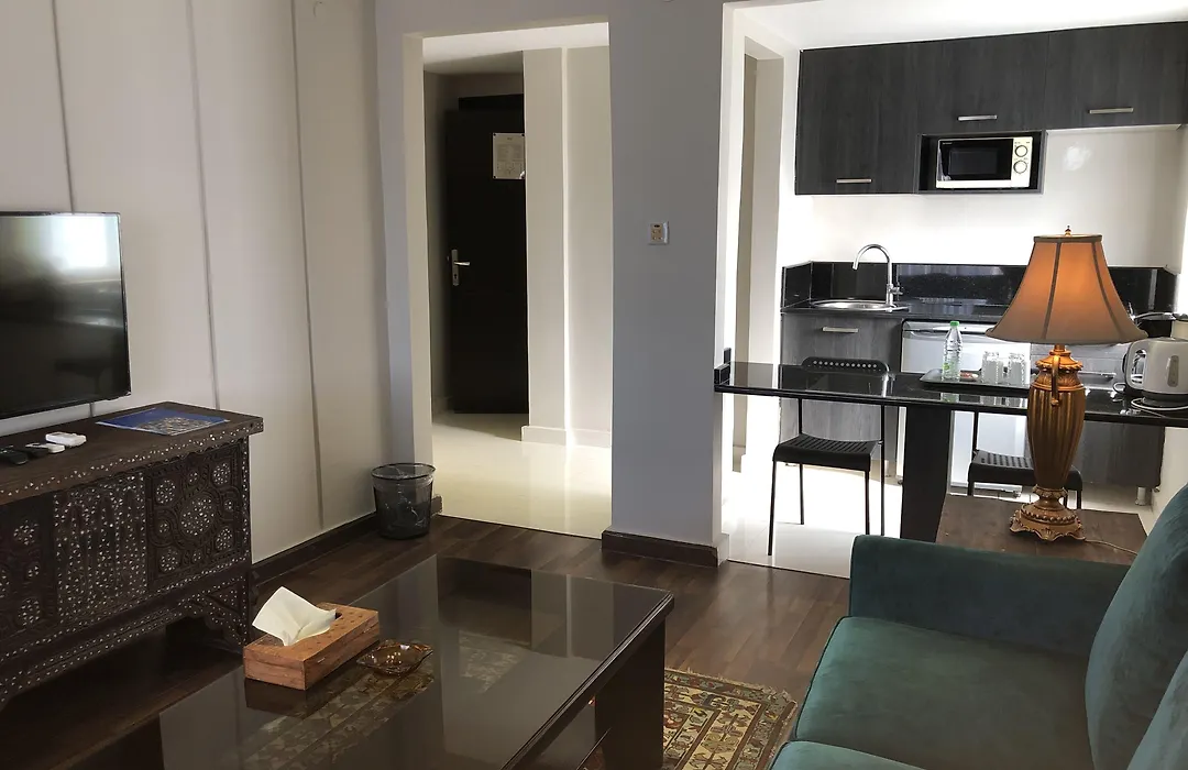 Gondola Hotel & Suites-1