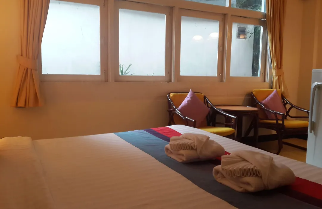 Sawasdee Sukhumvit Inn-1
