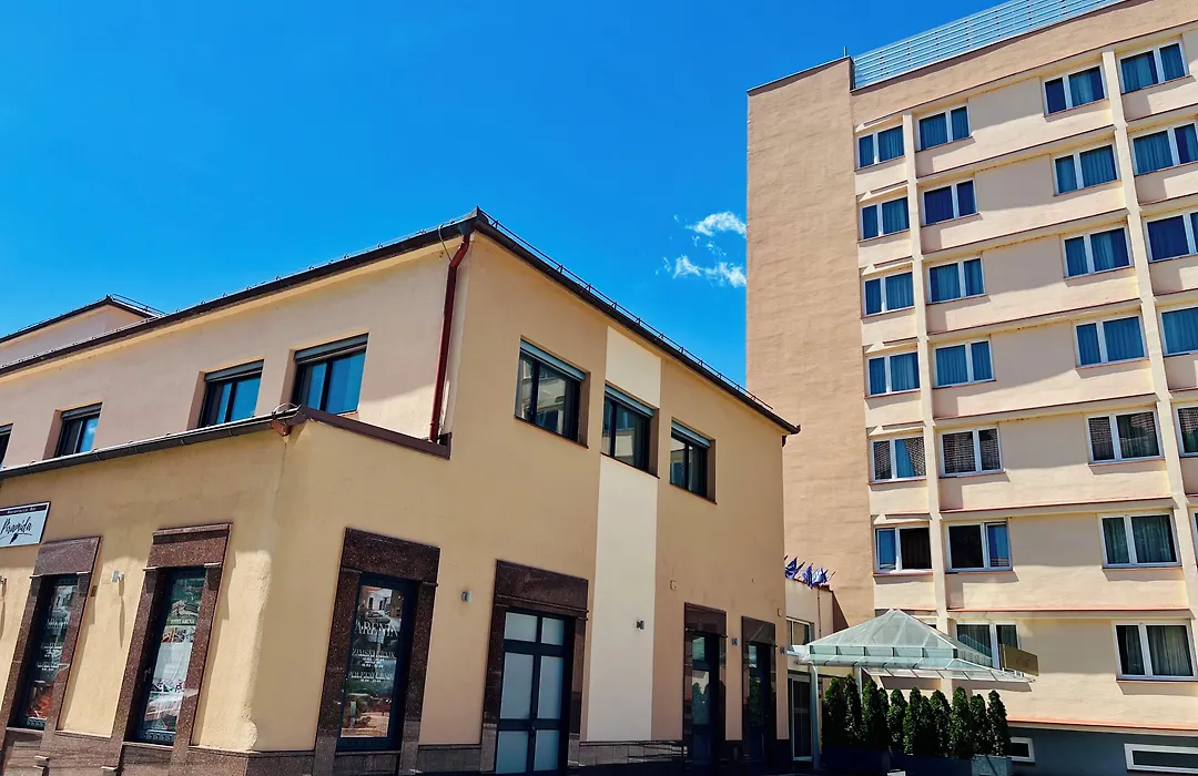 Hotel Piramida-1