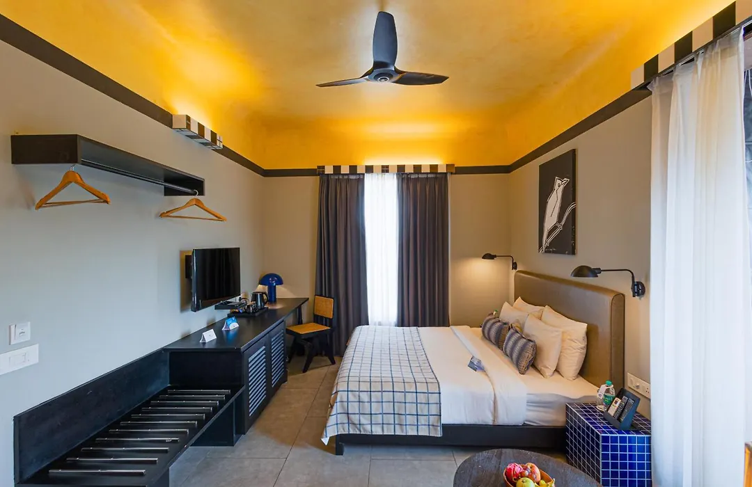 Casa Blanca Lakecity-1