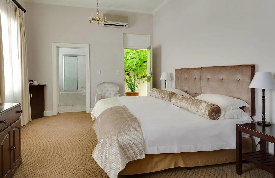 Protea Hotel By Marriott Dorpshuis & Spa Stellenbosch-1