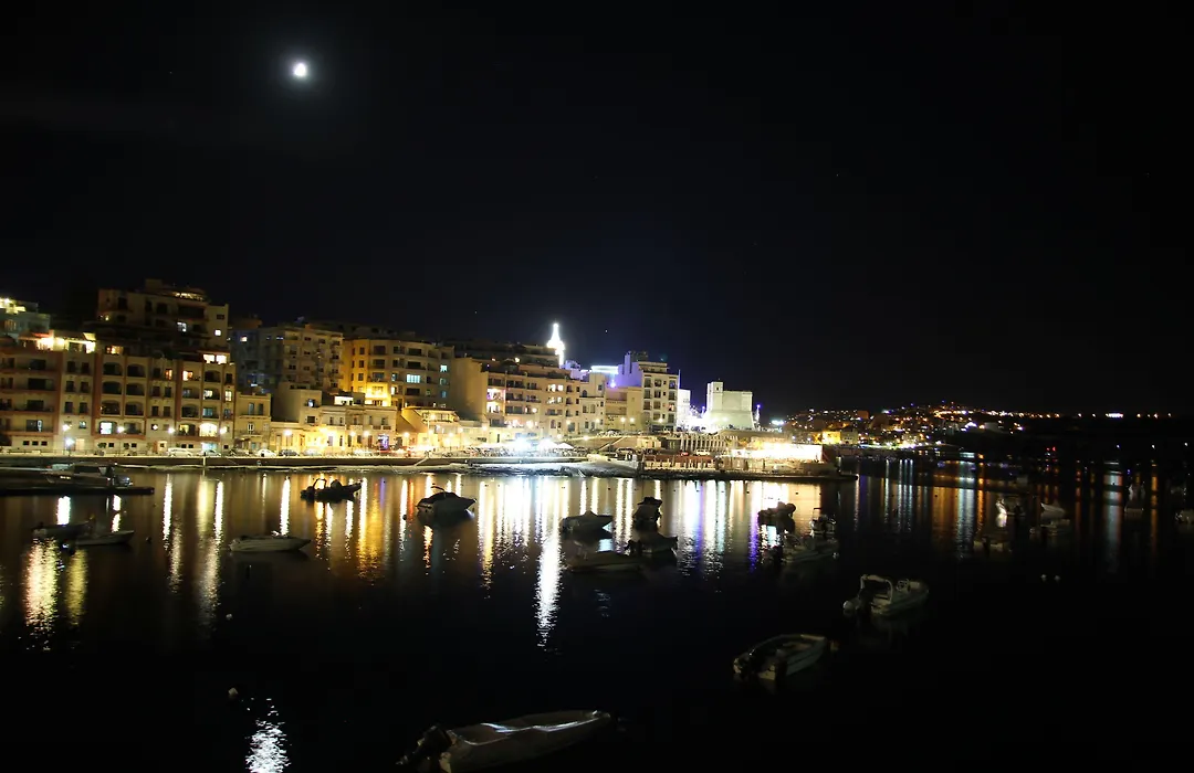 Gillieru Harbour Hotel-1