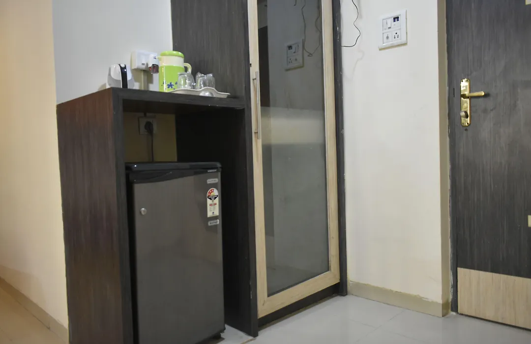 Hotel Arma Court - Near Us Embassy, Bkc-1