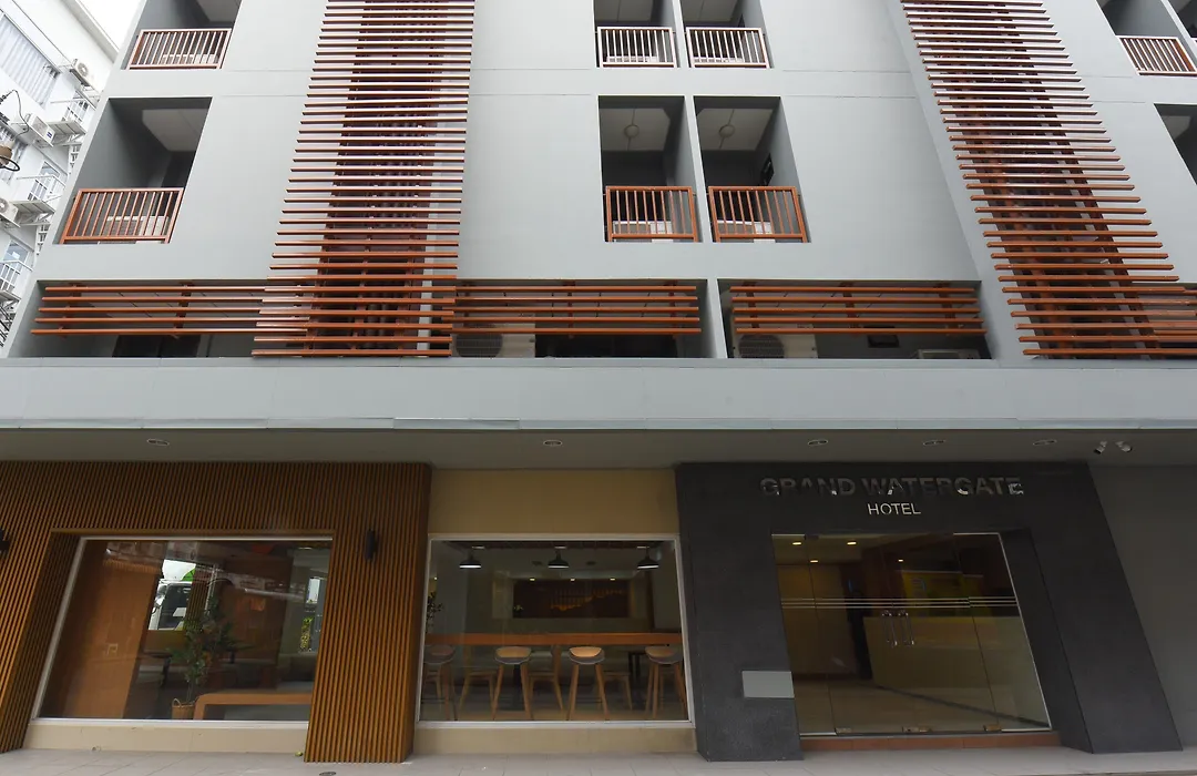 Grand Watergate Hotel-1